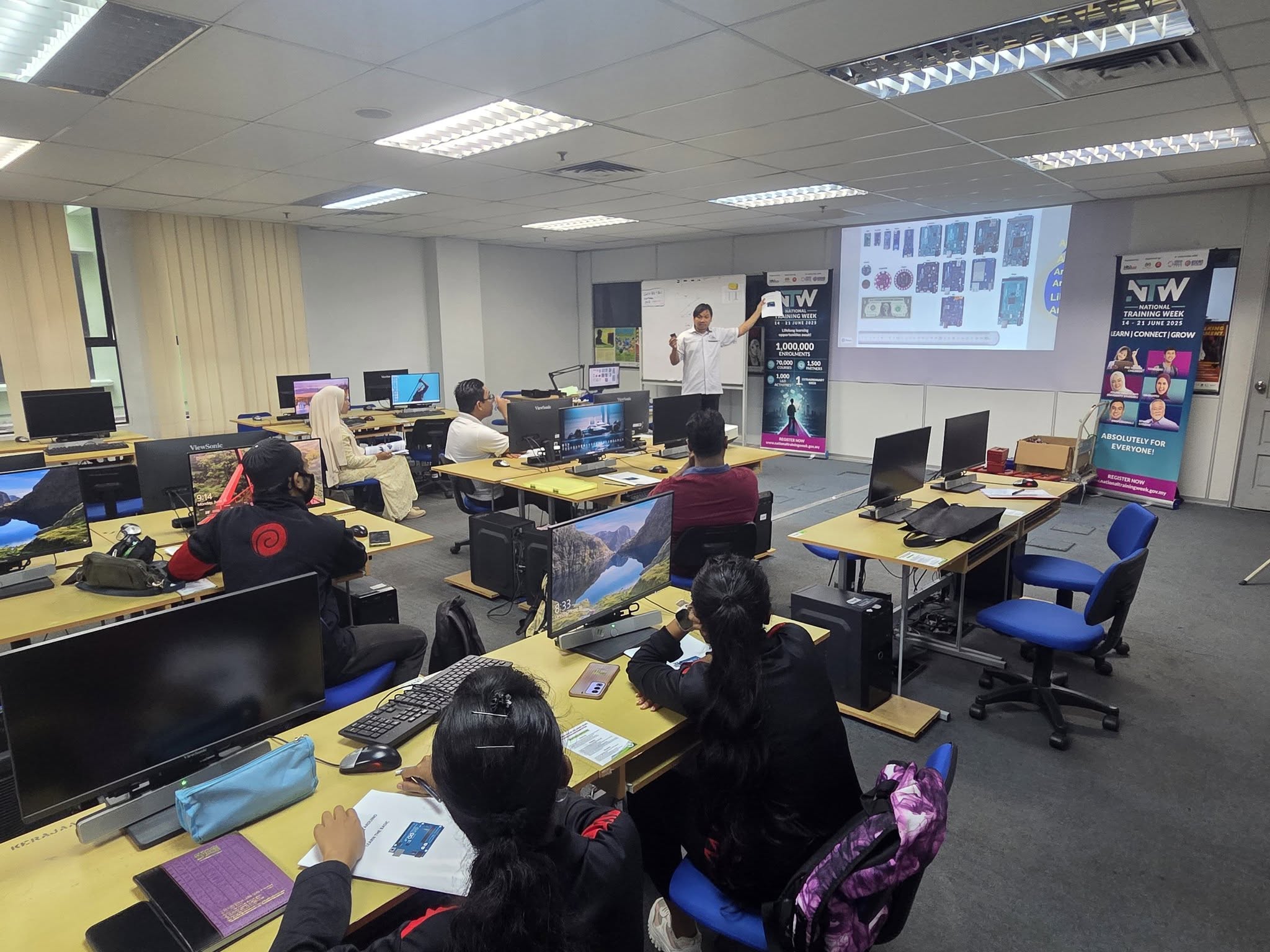 National Training Week National Training Week